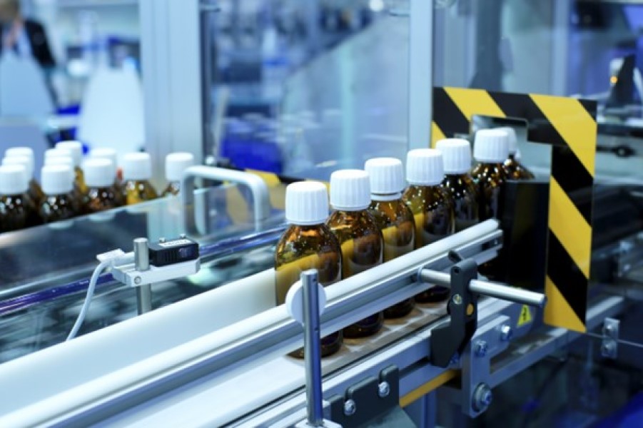 Công nghiệp dược Việt Nam: Vẫn đứng trên chân người khác